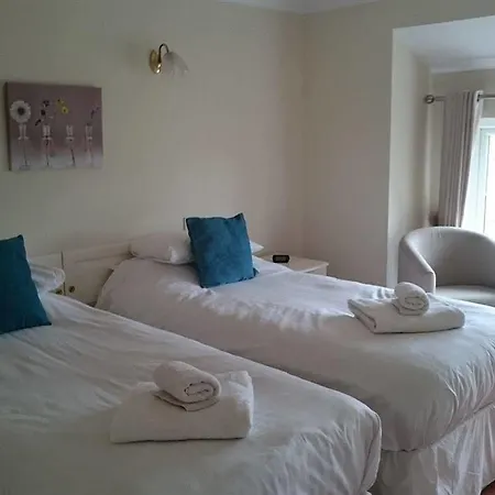 Sutton Hall Resort *
