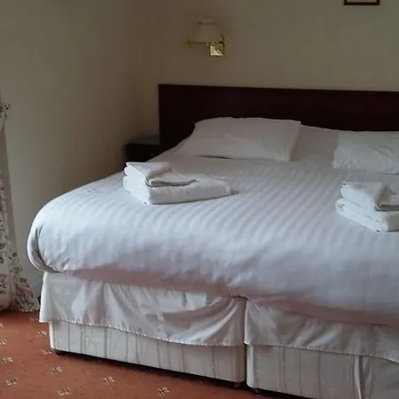 Sutton Hall Apartment *