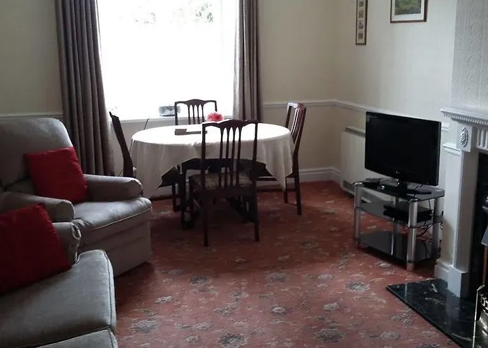 Sutton Hall Resort *